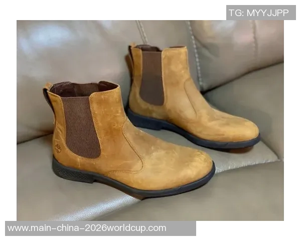 探索切尔西靴在香港的时尚魅力与搭配技巧